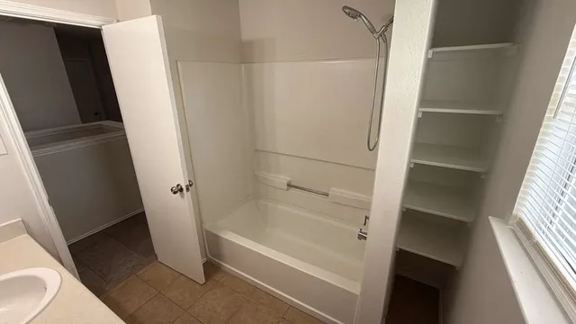 $260,000 | 6622 Sutton Meadows Drive, Houston, TX 77086