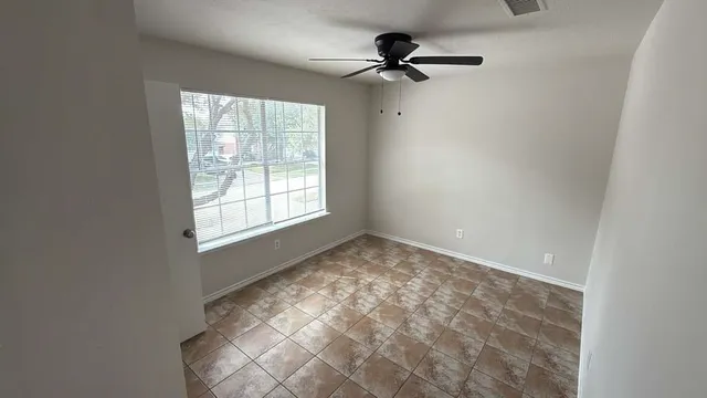 $260,000 | 6622 Sutton Meadows Drive, Houston, TX 77086