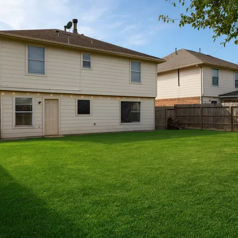 $260,000 | 6622 Sutton Meadows Drive, Houston, TX 77086