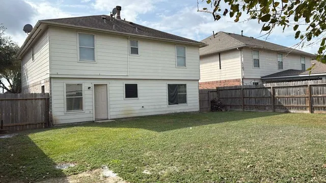 $260,000 | 6622 Sutton Meadows Drive, Houston, TX 77086