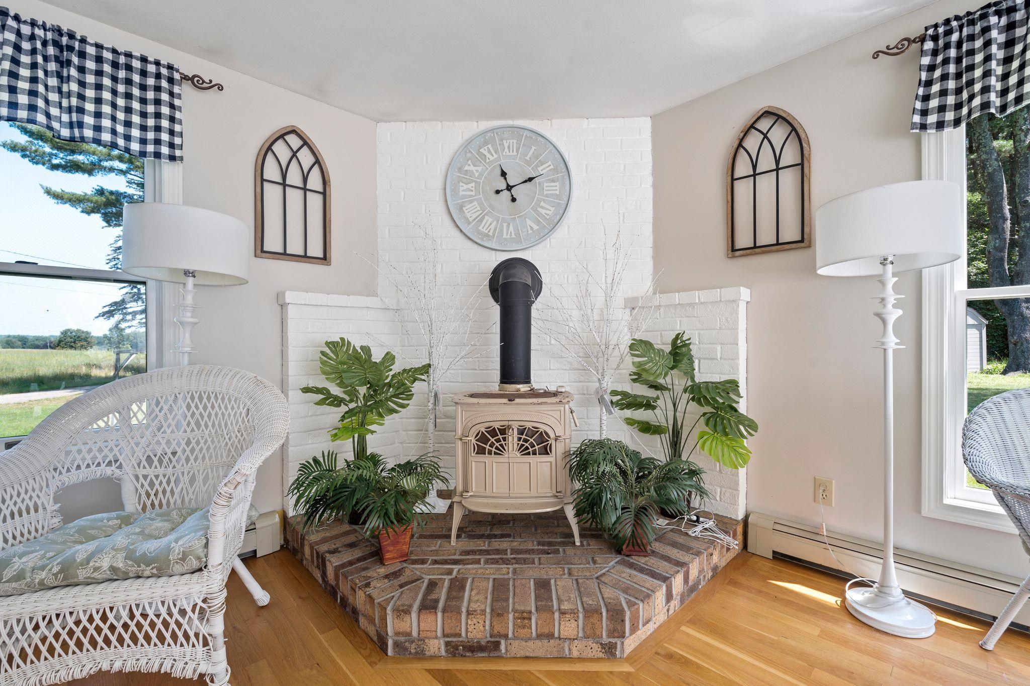 213 Lee Hook Road Lee, NH 03861 - Photo 16 of 30 Gallery Image 16