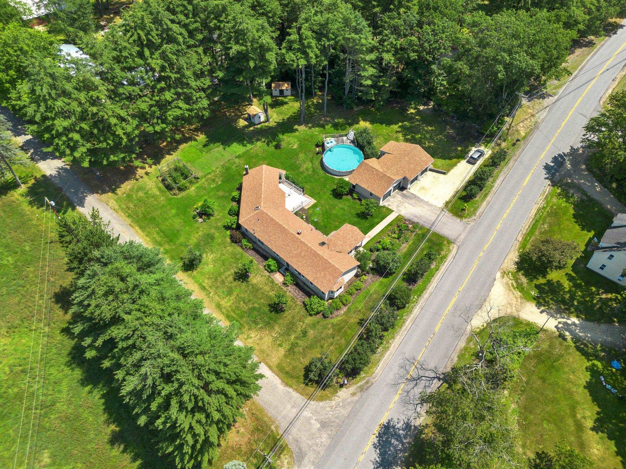 213 Lee Hook Road Lee, NH 03861 - Photo 4 of 30 Gallery Image 4