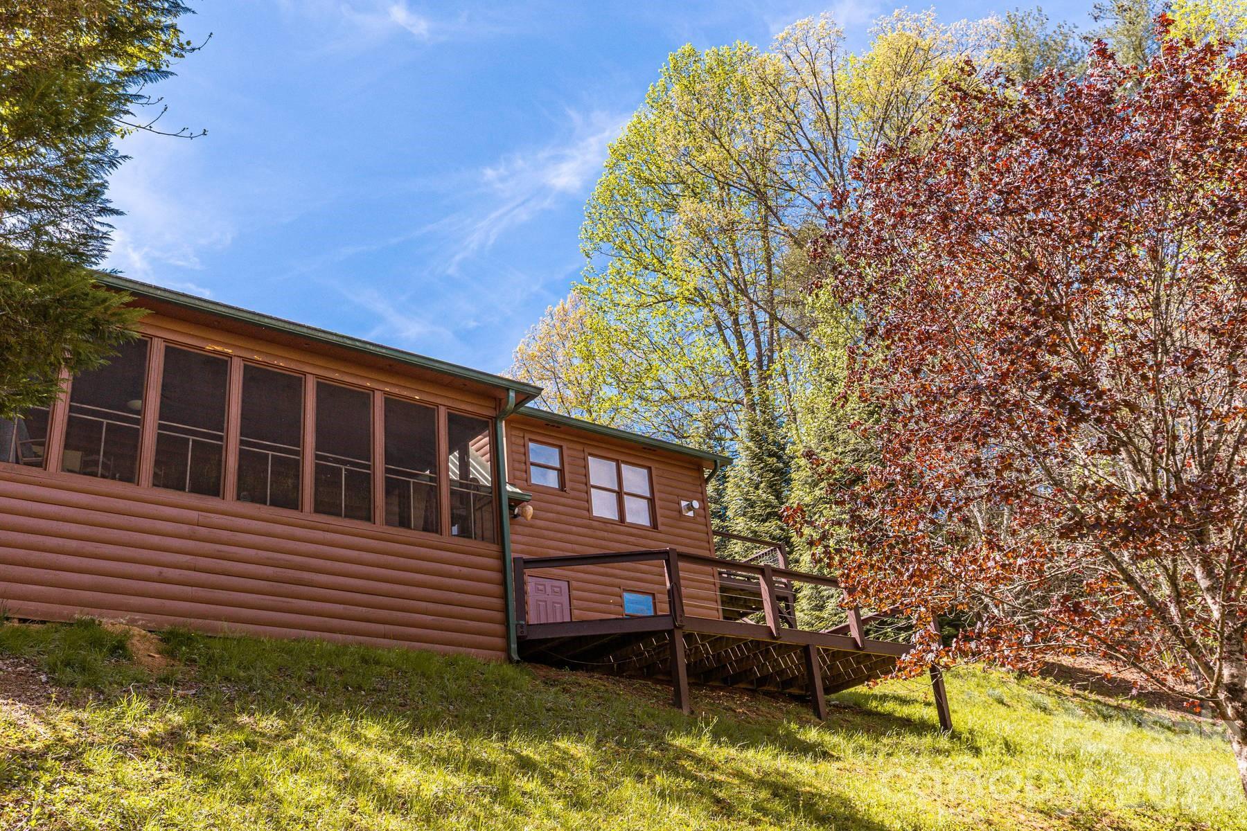 440 Huskey Road Bryson City, NC 28713 - Photo 4 of 42 Gallery Image 4