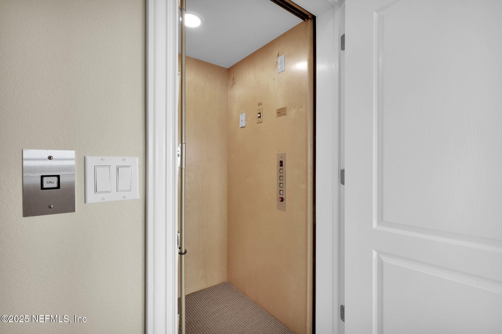 3713 Harbor Drive St. Augustine, FL 32084 - Photo 11 of 48 a view of a bathroom from a hallway