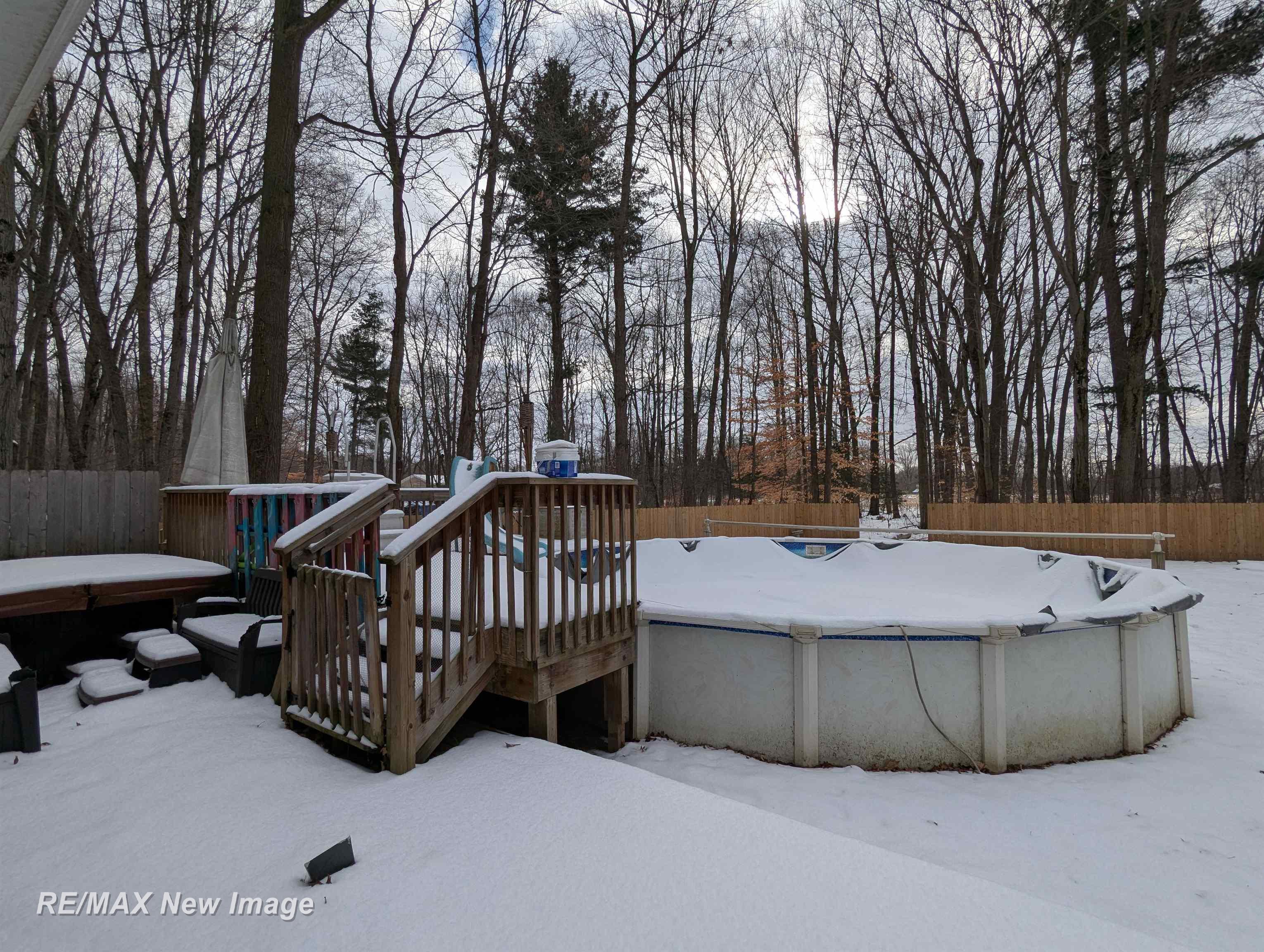 2312 Madsen Road Saginaw, MI 48601 - Photo 24 of 36 50164822-853aa4fe-a3e2-427b-ab30-281b11066467.JPG