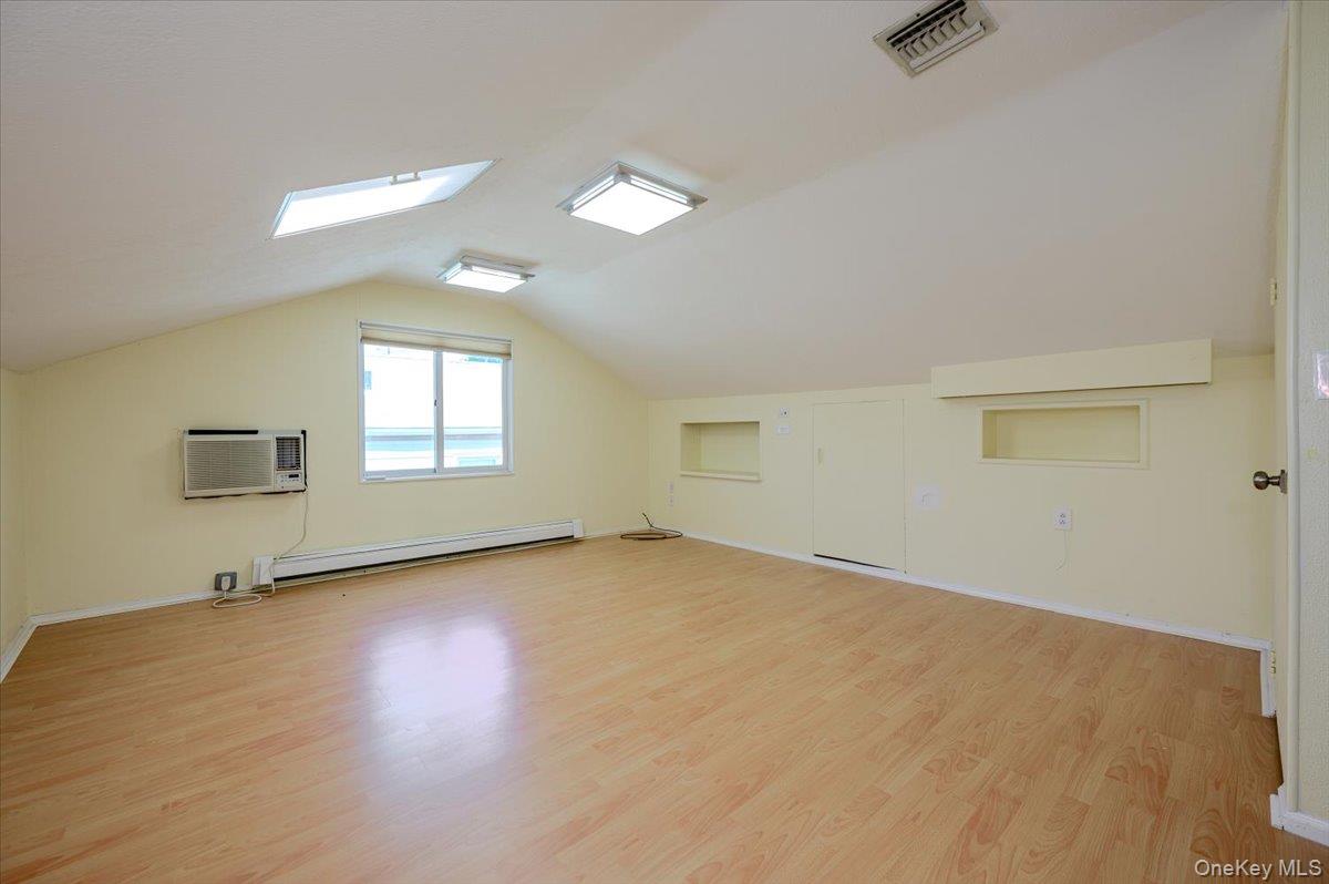 567 Oxford Road Cedarhurst, NY 11516 - Photo 5 of 23