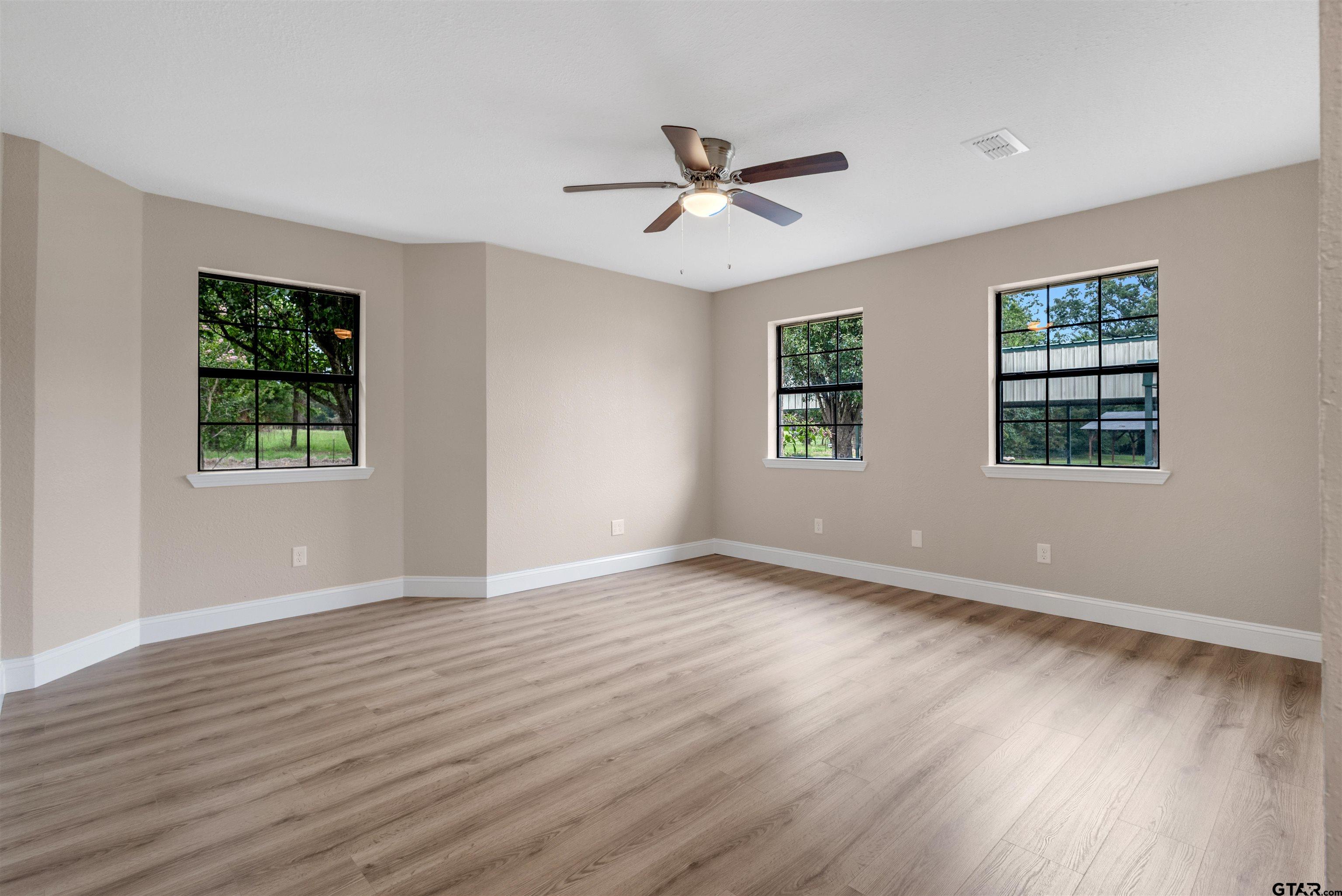 715 Rs County Road 3030 Emory, TX 75440 - Photo 13 of 46