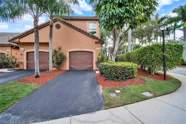 $3,800 | 1516 Veracruz Lane, Unit 63, Weston, FL 33327