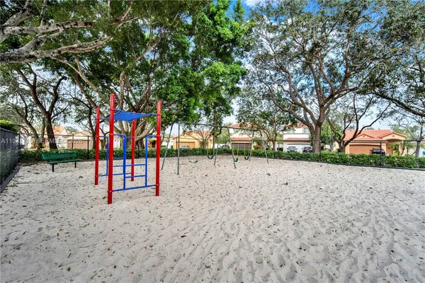 $3,800 | 1516 Veracruz Lane, Unit 63, Weston, FL 33327