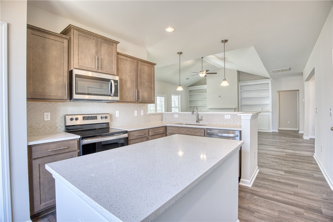 204 Bellflower Lane Pendleton, SC 29670 - Photo 19 of 44 Kitchen