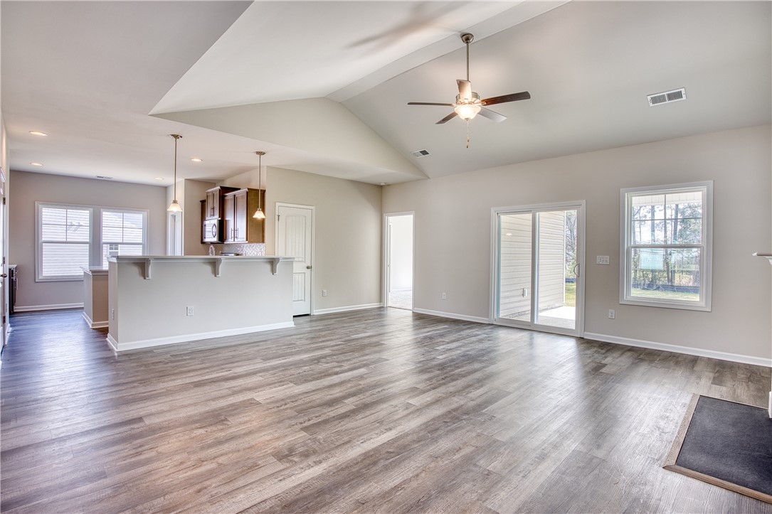 204 Bellflower Lane Pendleton, SC 29670 - Photo 21 of 44 Living Room