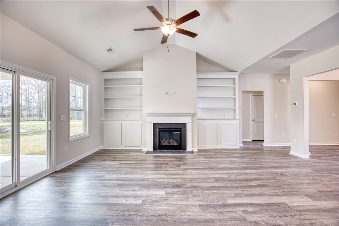 204 Bellflower Lane Pendleton, SC 29670 - Photo 24 of 44 Living Room