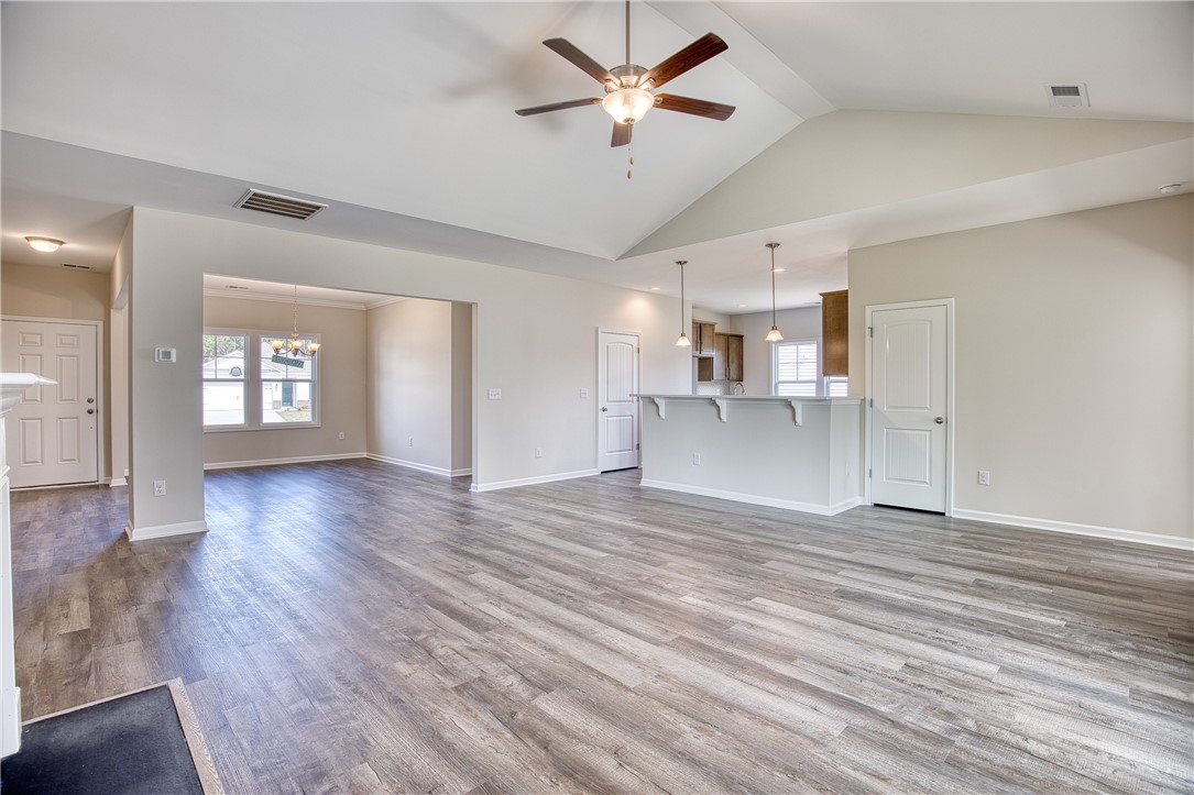 220 Bellflower Lane Anderson, SC 29625 - Photo 26 of 50 Living Room