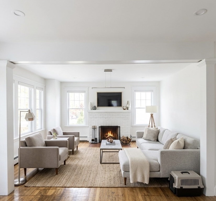 14 Hammondswood Road, Unit 2 Newton, MA 02467 - Photo 3 of 12