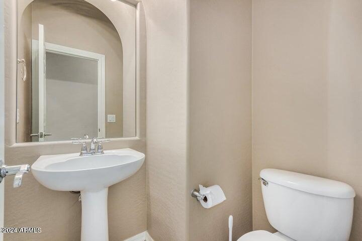2505 West Corral Road Phoenix, AZ 85041 - Photo 14 of 33 corral 14