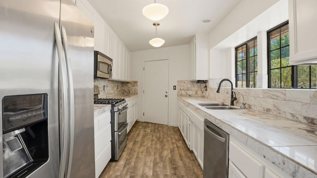 17363 Felipe Road Ramona, CA 92065 - Photo 9 of 31