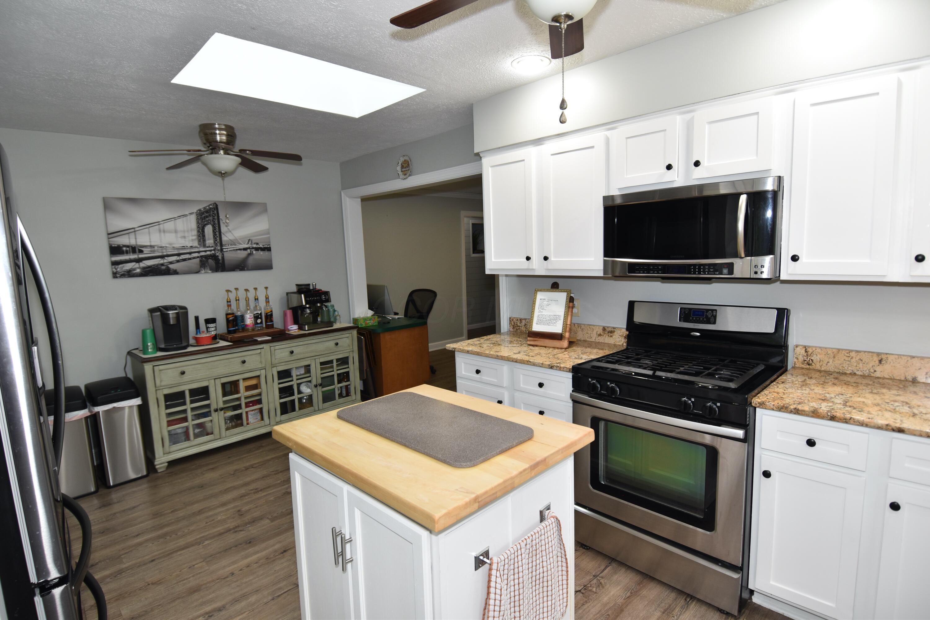 15 Tow Path Road Granville, OH 43023 - Photo 26 of 79 Kitchen is 11'4" X 18