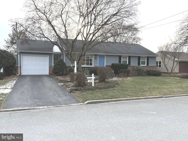 $299,900 | 127 South Arnold Street, Maytown, PA 17550