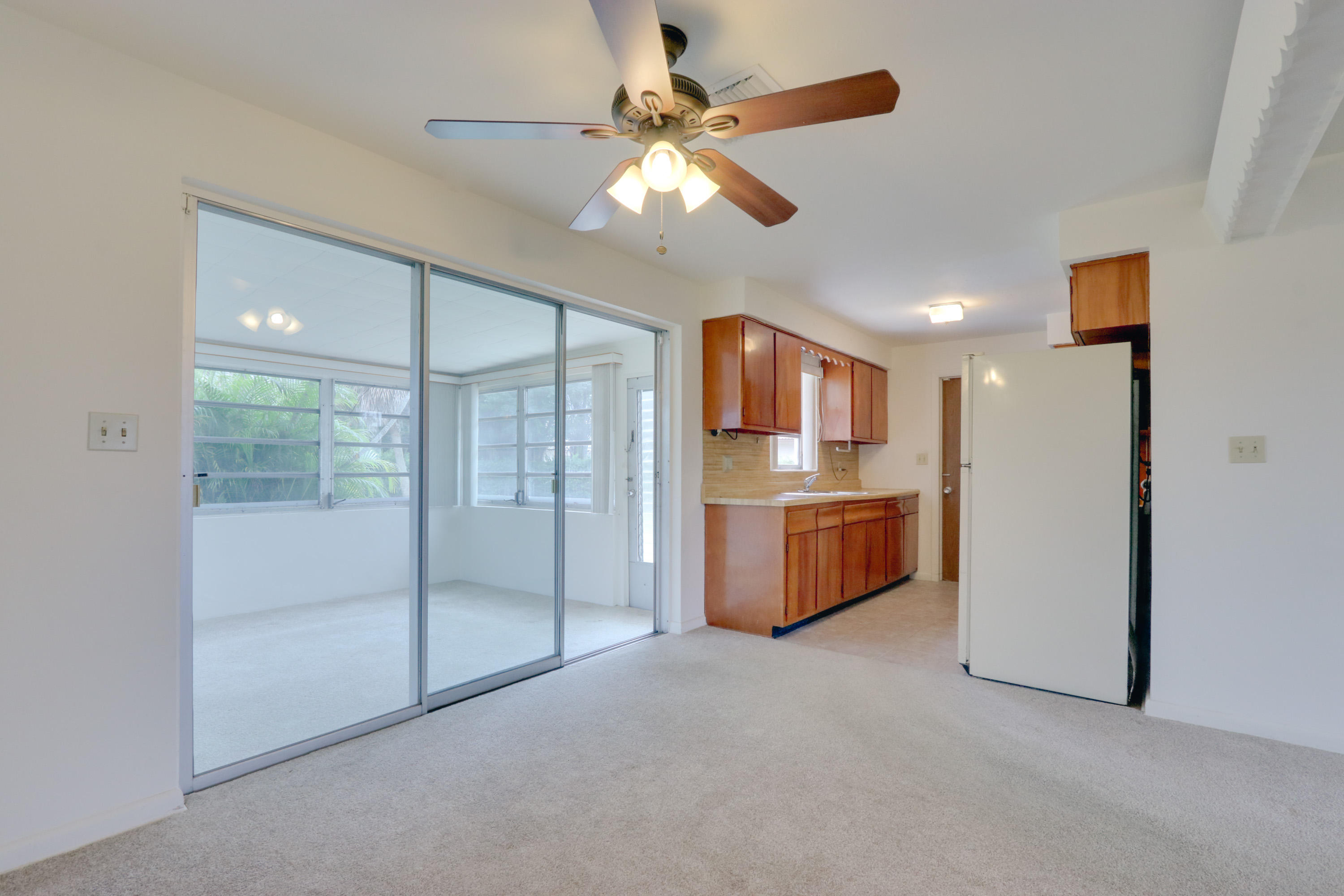 60 Springdale Road Lake Worth, FL 33467 - Photo 8 of 31 Untitled-14