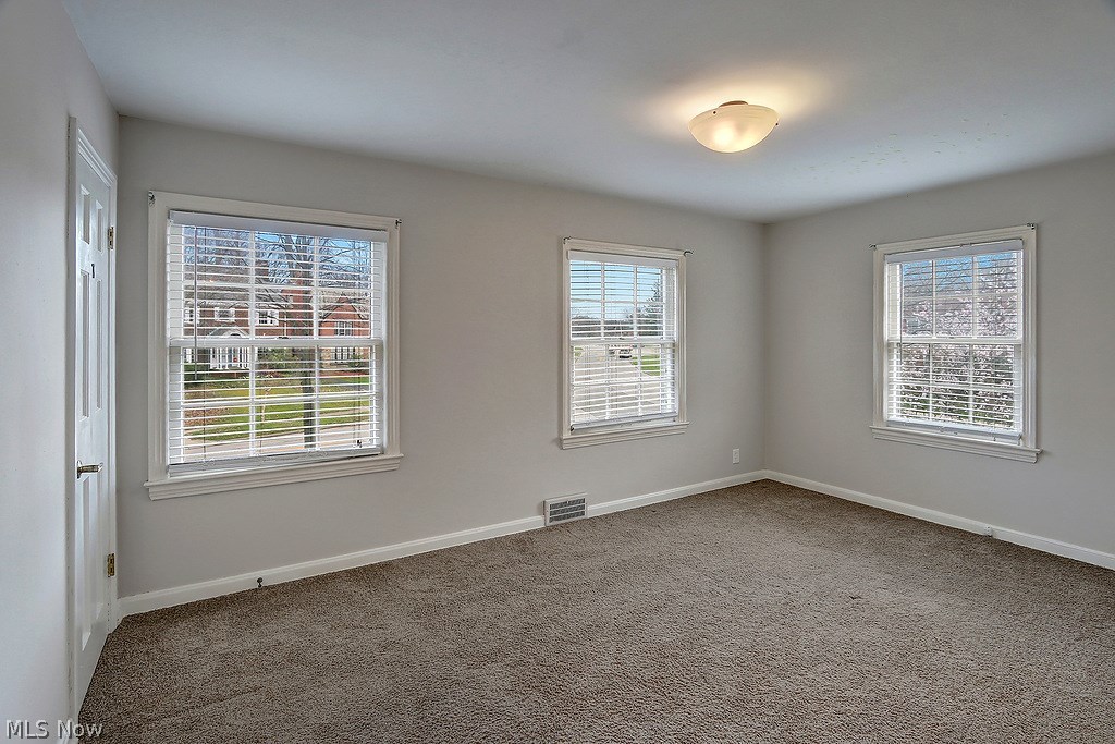 2179 Edgerton Road Cleveland, OH 44118 - Photo 17 of 22