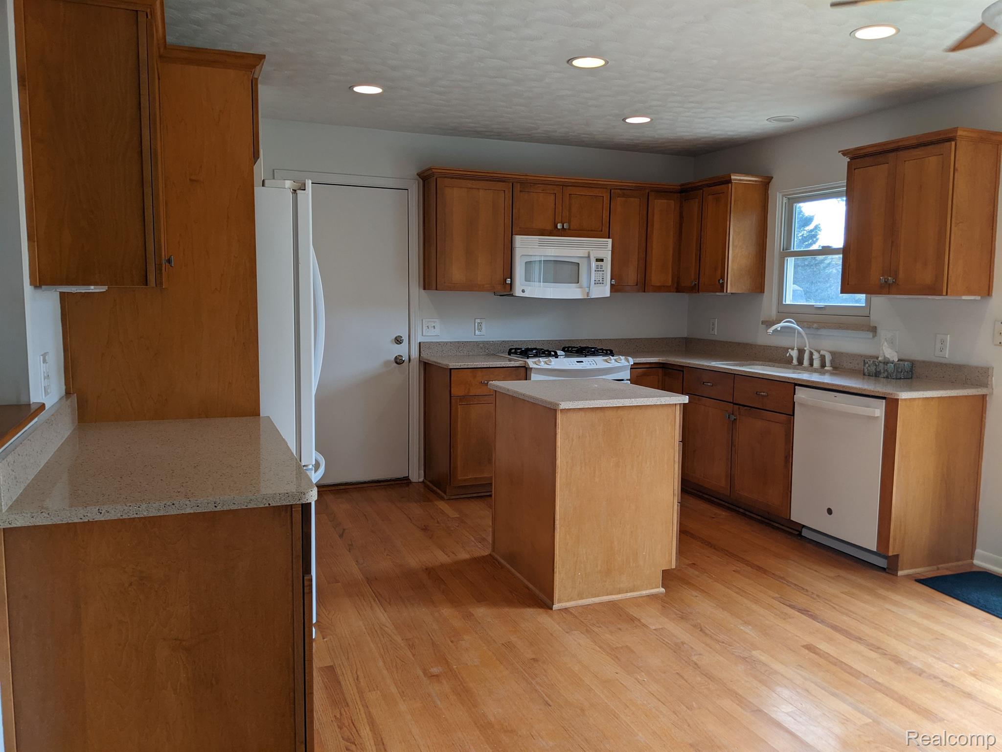 6521 West Rolston Road Linden, MI 48451 - Photo 5 of 43 Gallery Image 5