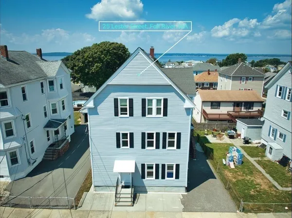 $2,200 | 25 Lester Street, Unit 3, Fall River, MA 02724