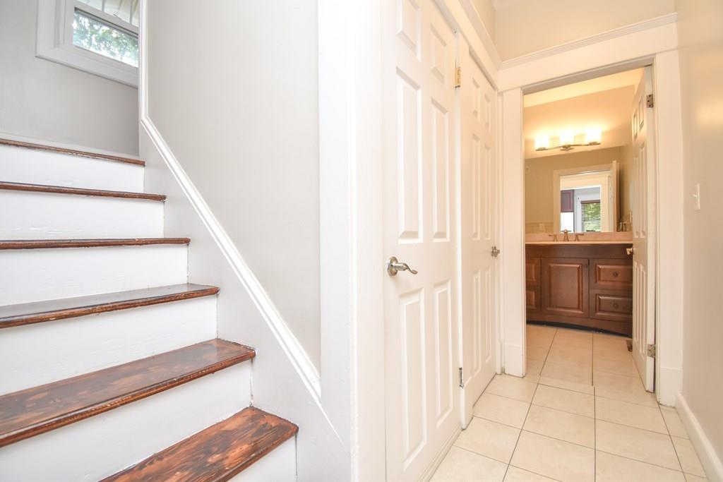 92 Corona Street Springfield, MA 01104 - Photo 16 of 29 Gallery Image 16
