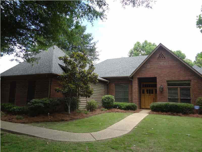 124 Lake Ridge Drive Madison, MS 39110 - Photo 1 of 16 124 Lake Ridge Drive