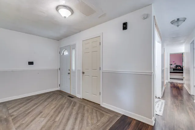 $370,000 | 12106 Baker Terrace, Woodstock, IL 60098