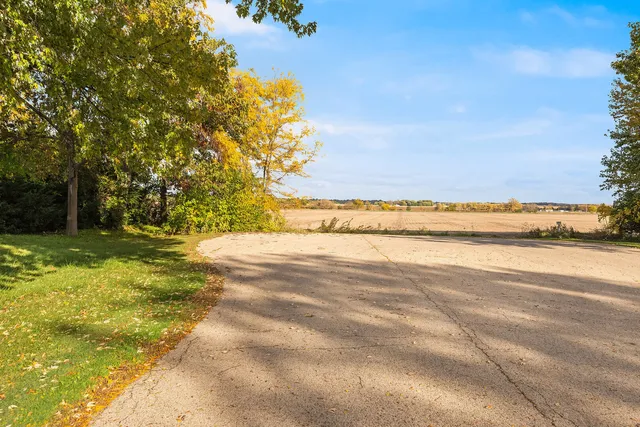 $370,000 | 12106 Baker Terrace, Woodstock, IL 60098