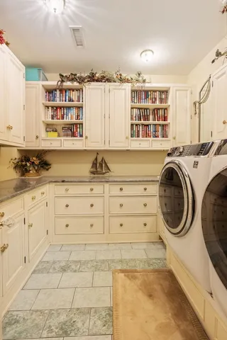 a picture of floor plan