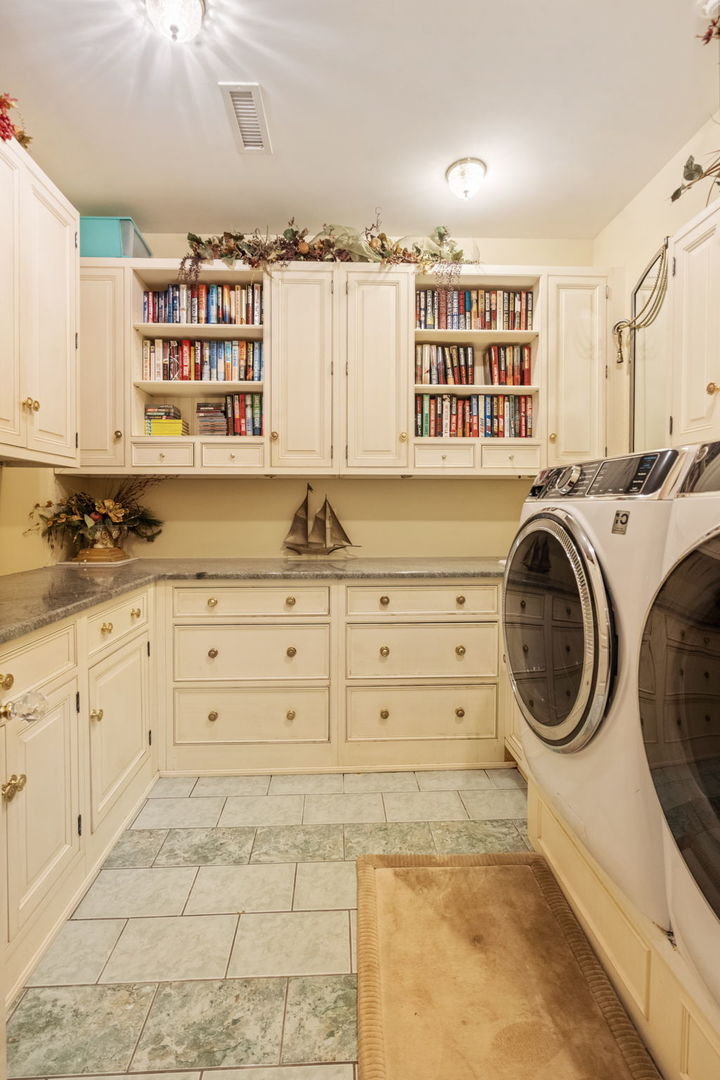 561 West 58th Street Hinsdale, IL 60521 - Photo 47 of 87