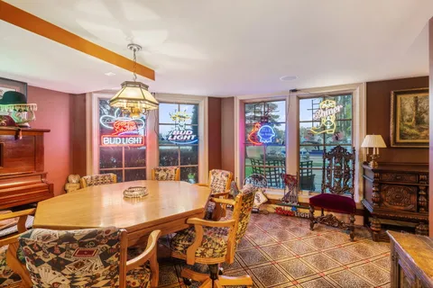 $4,795,000 | 561 West 58th Street, Hinsdale, IL 60521