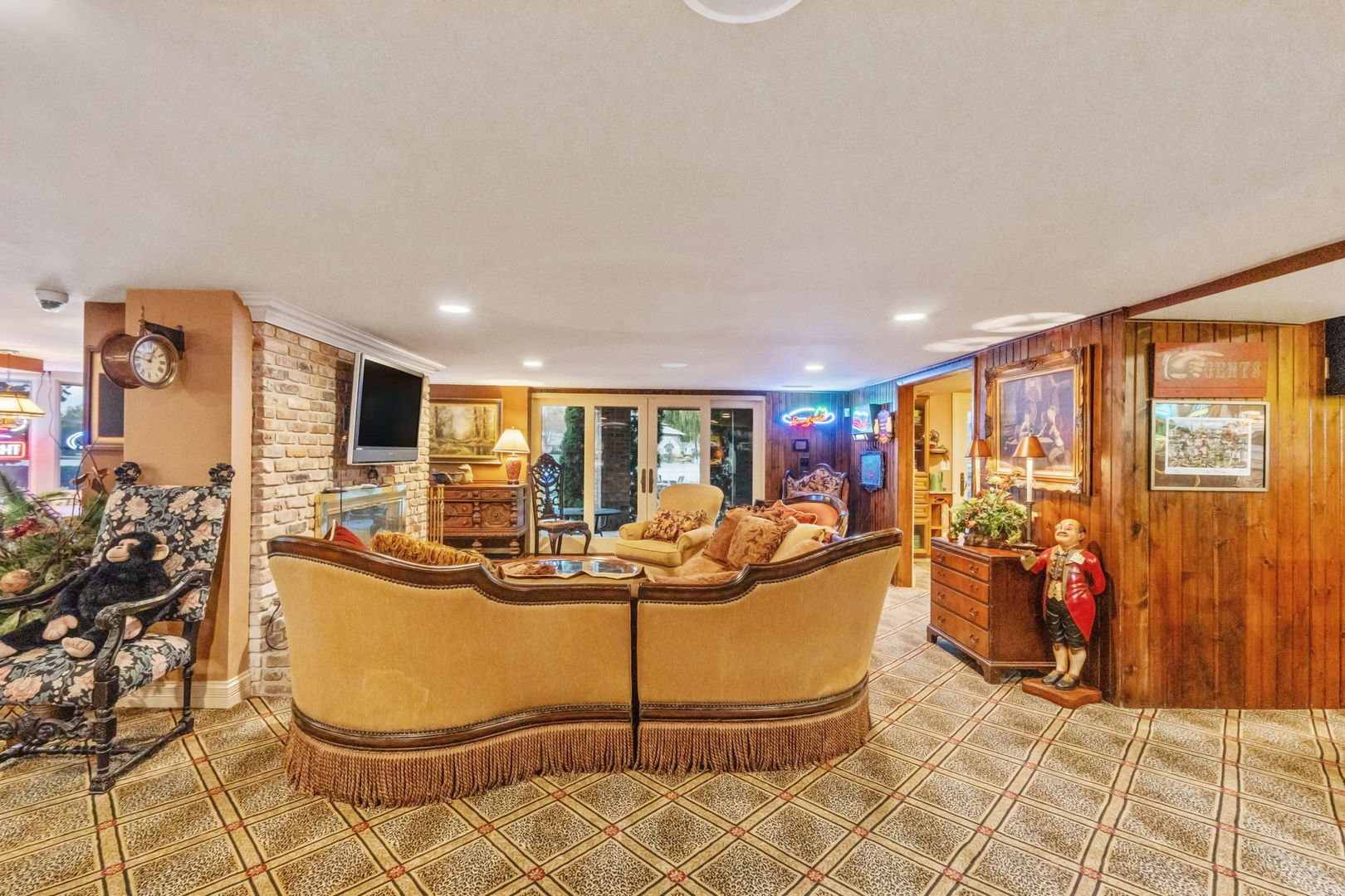 561 West 58th Street Hinsdale, IL 60521 - Photo 56 of 87 a living room with furniture and a floor to ceiling window