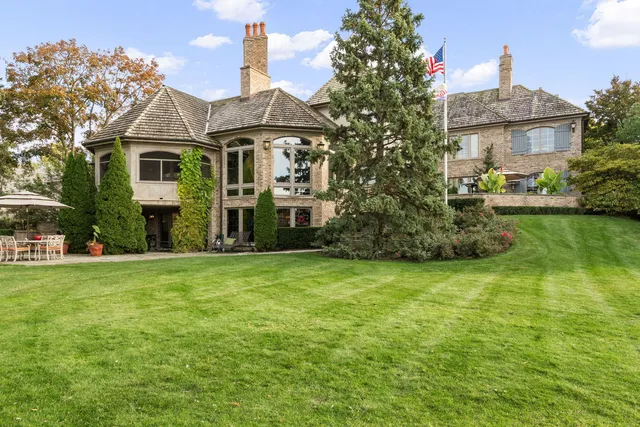 $4,500,000 | 561 West 58th Street, Hinsdale, IL 60521