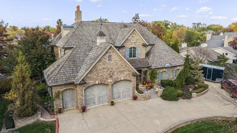 $4,795,000 | 561 West 58th Street, Hinsdale, IL 60521