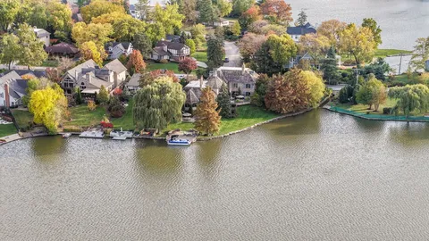 $4,795,000 | 561 West 58th Street, Hinsdale, IL 60521