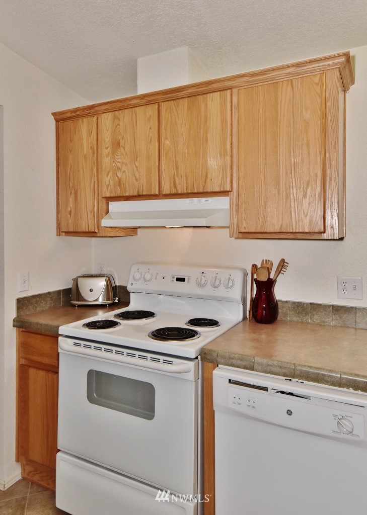 4212 Heather Road Bremerton, WA 98312 - Photo 12 of 28 Gallery Image 12