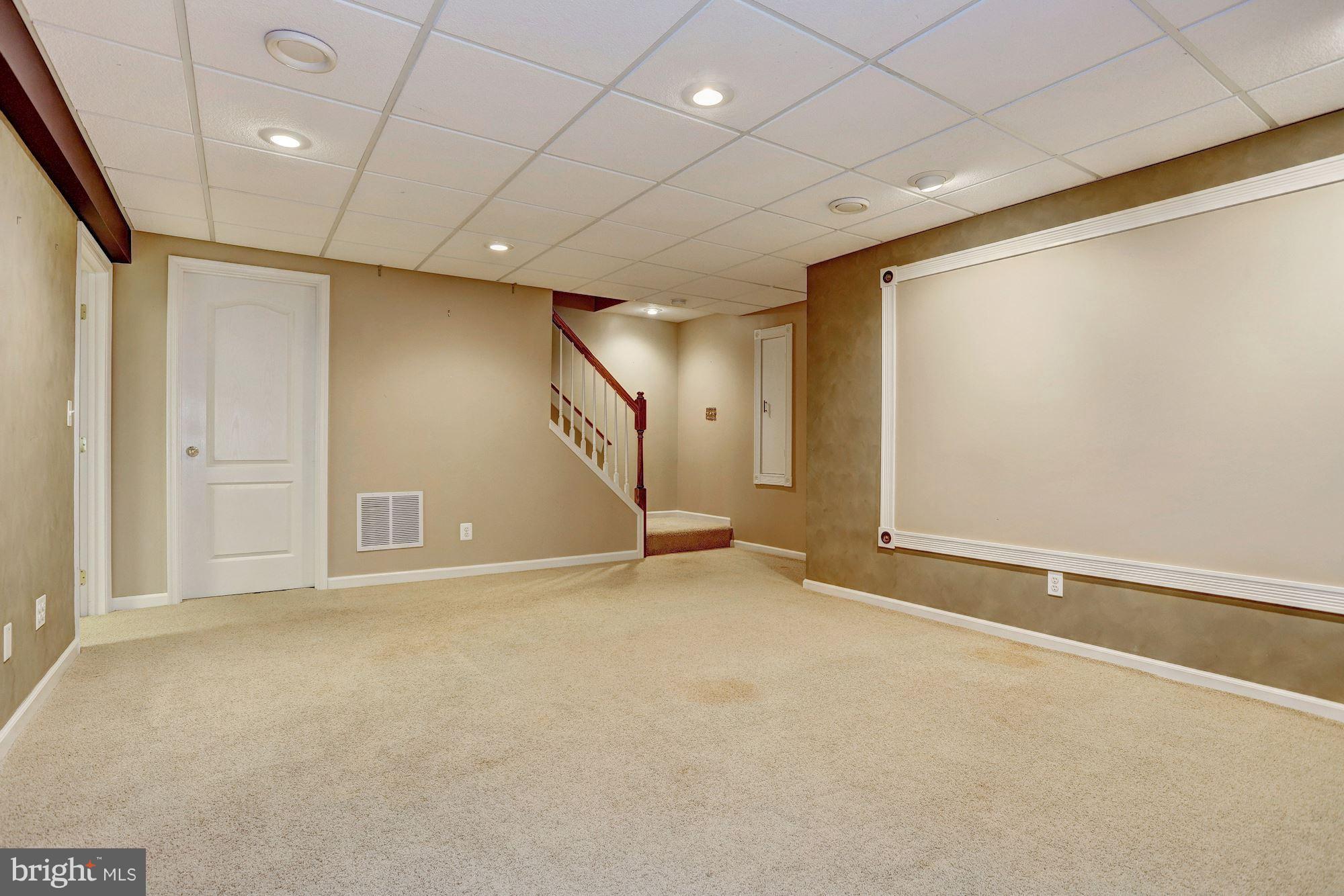 8140 Rose Haven Road Baltimore, MD 21237 - Photo 22 of 30 Recreation Room