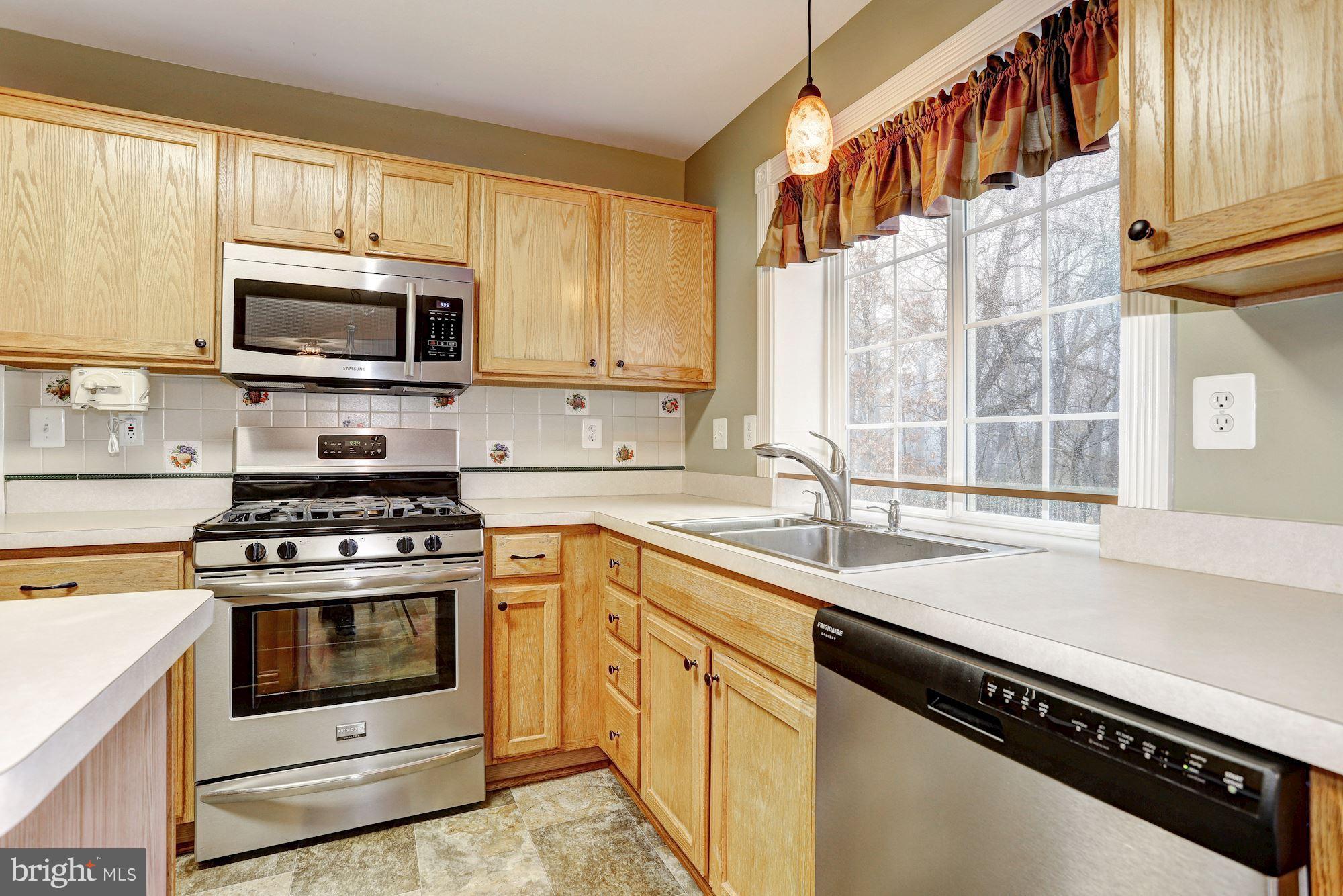 8140 Rose Haven Road Baltimore, MD 21237 - Photo 8 of 30 Kitchen