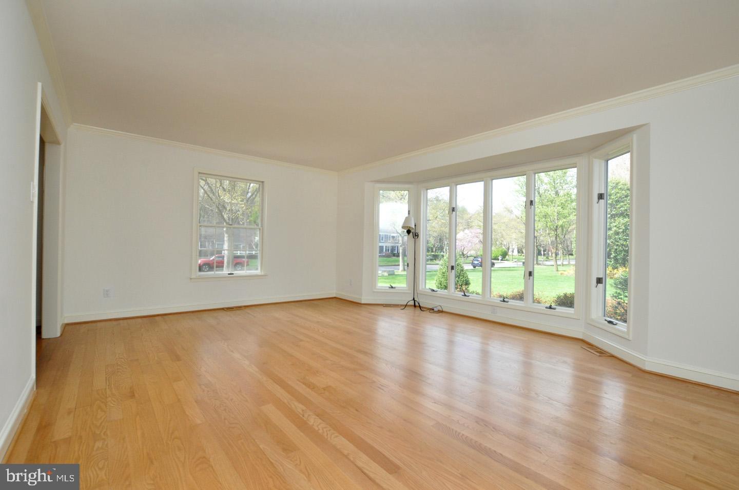 807 Fernwood Road Moorestown, NJ 08057 - Photo 15 of 51 So much natural light