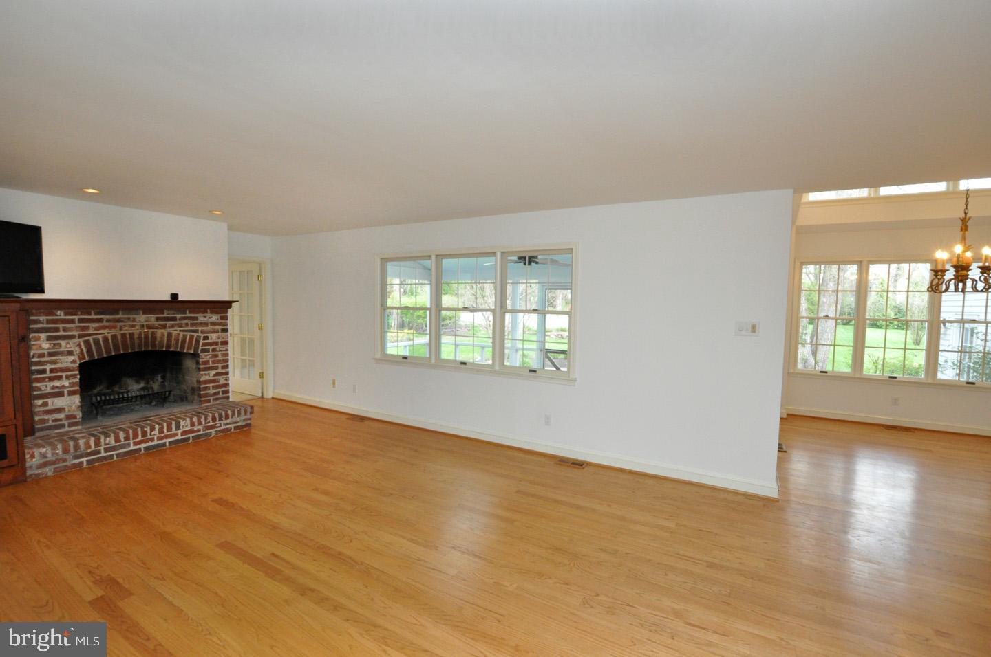 807 Fernwood Road Moorestown, NJ 08057 - Photo 19 of 51 Overlooks backyard