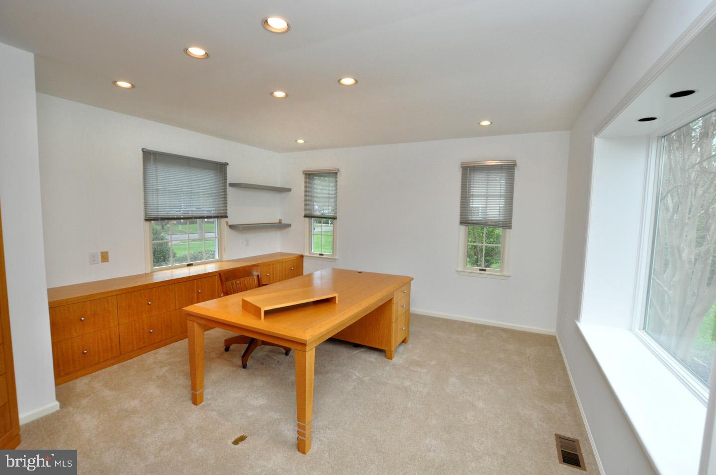 807 Fernwood Road Moorestown, NJ 08057 - Photo 29 of 51 lst floor office