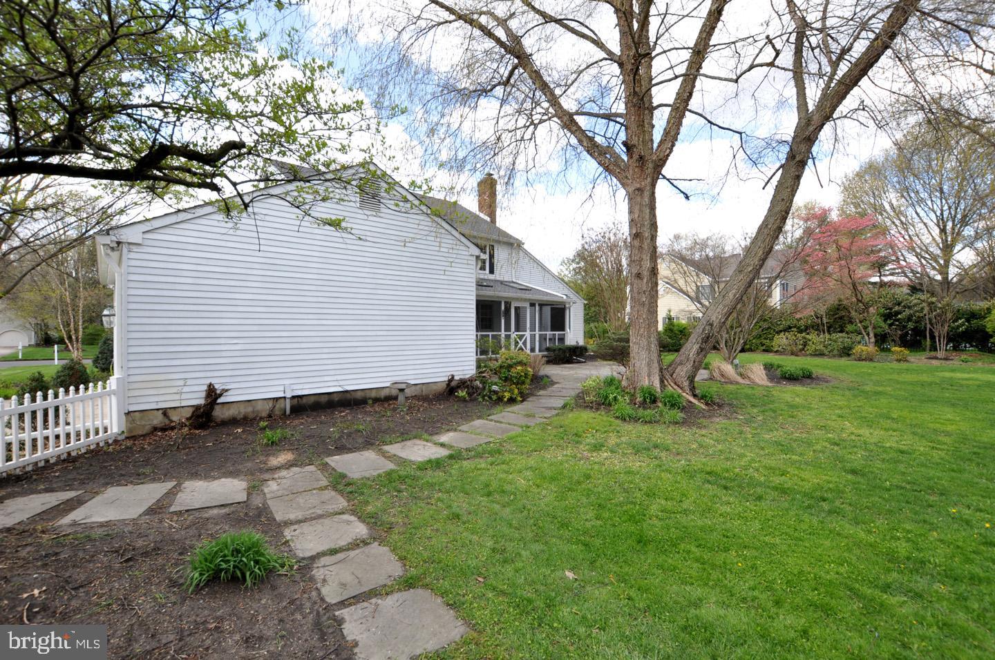 807 Fernwood Road Moorestown, NJ 08057 - Photo 8 of 51 Garden shed