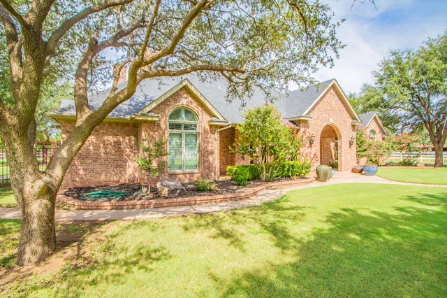 $990,000 | 5204 County Road 1440, Lubbock, TX 79407
