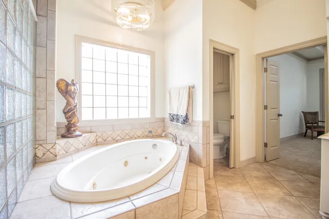 $990,000 | 5204 County Road 1440, Lubbock, TX 79407