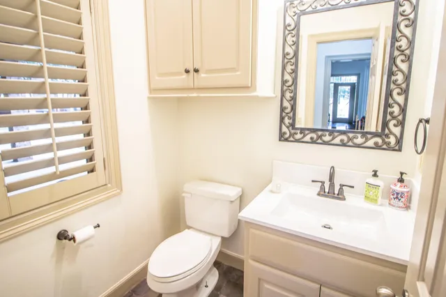 $990,000 | 5204 County Road 1440, Lubbock, TX 79407