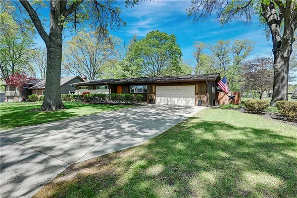 $629,000 | 3600 West 50th Terrace, Roeland Park, KS 66205