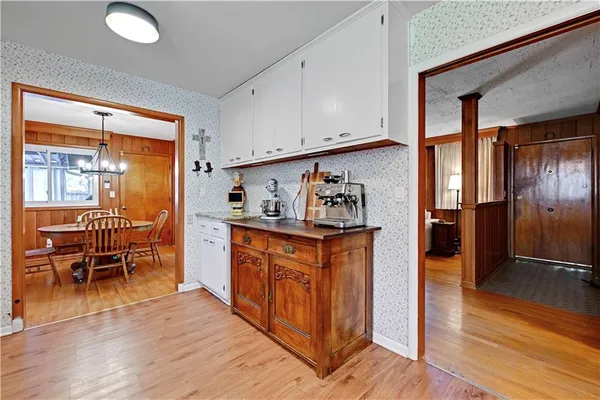 $629,000 | 3600 West 50th Terrace, Roeland Park, KS 66205
