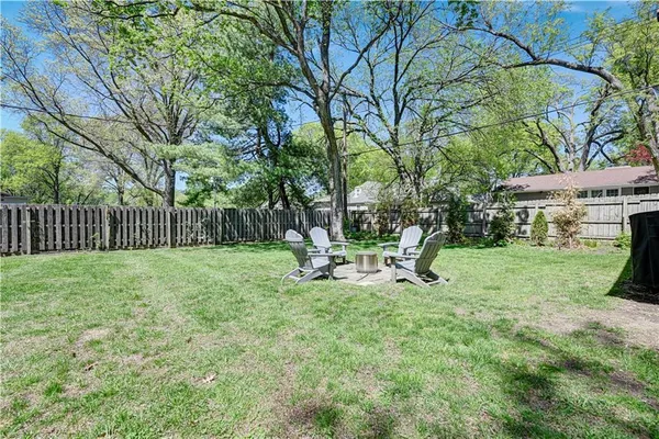 $629,000 | 3600 West 50th Terrace, Roeland Park, KS 66205